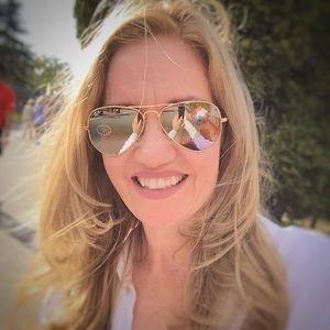 Meet your Posher, Teresa